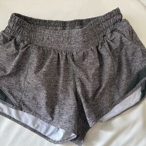 Lululemon Hotty Hot 2.5" Low-Rise Lined Shorts athletic running